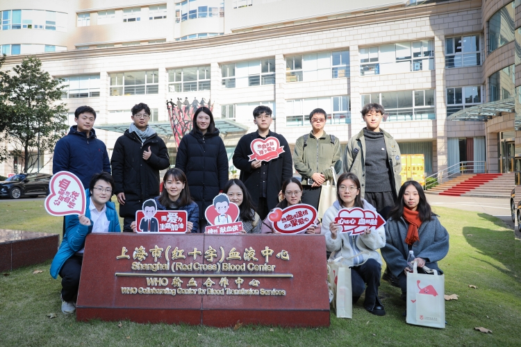 獻(xiàn)血合照2.jpg